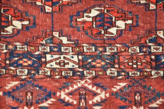 Tekke chuval end 19th century.
size is 120 x 68 cm or 3.1 x 2.1 ft                  