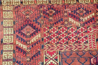 Tekke Egnsi 1880.
Size is 153 x 132 cm or 5.0 x 4.4 ft
                    