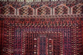 End 19th century Saryk Engsi with silk & cotton.
It's professionally washed and packed (all holes and damage areas are stiched with old kilims) no worries about more damaged, it's stopped at where  ...