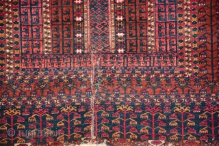 End 19th century Saryk Engsi with silk & cotton.
It's professionally washed and packed (all holes and damage areas are stiched with old kilims) no worries about more damaged, it's stopped at where  ...