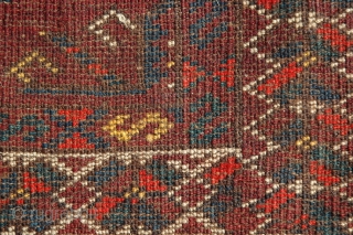 An Antique Ersari chuwal fragment 19th century,
size is 140 x 108                      