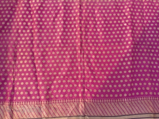 Vintage real Zari dupatta from Varanasi Uttar Pradesh India used by the royal families the dupatta is in mint wearable condition the size of the dupatta is 274 cm X 198 cm. 