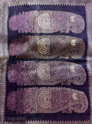 Vintage very fine quality baluchuri sari from baluchar village of West Bengal India mid 19 th century in very fine condition with nice floral boxes pattern in pallu which is rare find  ...