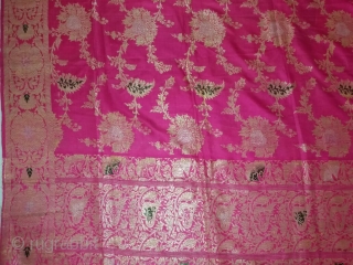 Vintage real zari pink jumbo size dupatta from Alwar Rajasthan made in Varanasi India for the royal family's in India the dupatta is in very mint condition and size is 11 feet  ...