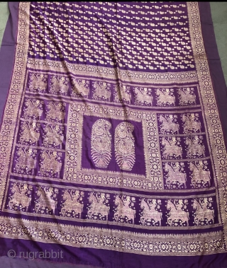 Vintage fine quality baluchuri sari from baluchar village of West Bengal India 1900C. This baluchuri sari has nice figures of Prince riding the horse and nice twin mangoes in the centre the  ...