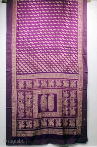 Vintage fine quality baluchuri sari from baluchar village of West Bengal India 1900C. This baluchuri sari has nice figures of Prince riding the horse and nice twin mangoes in the centre the  ...