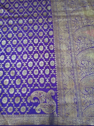 Vintage pitambari sari from Varanasi India of real zari used by the royal family’s in India the size of the sari is 196 inches X 42 inches . The sari is in  ...