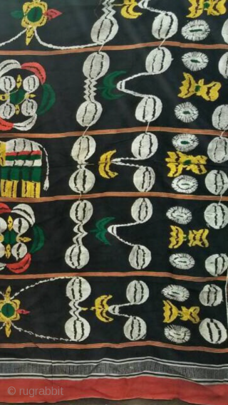 Hand woven vintage Naga shawl from naga tribe of khonoma village of Nagaland India ,the shawl is in good condition .            