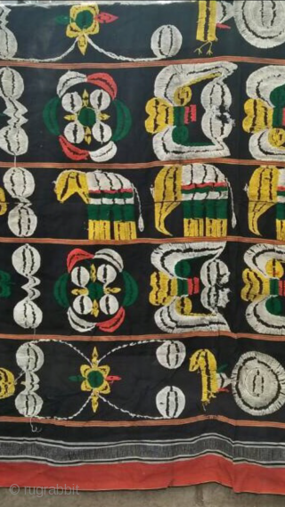 Hand woven vintage Naga shawl from naga tribe of khonoma village of Nagaland India ,the shawl is in good condition .            