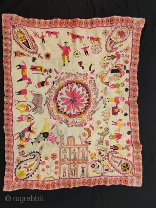 Vintage fine quality Kantha from Murshidabad district of West Bengal India 1900C. Showcasing the fine circus subject with clowns animals fishes and etc. the size of the Kantha is 79 cms x  ...