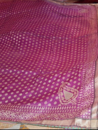 Vintage Pitambari full size dupatta made of real silver tread work from Varanasi Uttar Pradesh India used by the royal princess in the family.the size of this dupatta is 5.5 feet X  ...