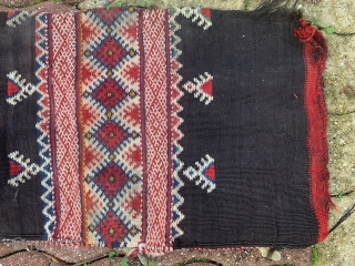 very rare south moroccan moukhala bag, ait ouaouzguite people, goat hair, wool..early 20th century. length 165cm
ex bert flint collection marrakech.             