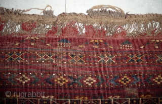 central asian chuval face. brillant colors and wool, cotton highlights. some conditions problem but complete in size. 156x 115cm              