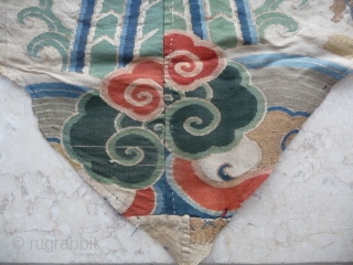 rare white ground silk brocade fragment (lower panel of a robe) china kangxi era. the gold threads are mostly in good shape, need a good clean. approx. 80x 40cm    