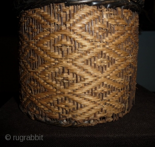 19th century central african baskestry weave are quite rare todays. as shown here it has condition problem but it is still a complete very collectable object from congo. made for this special  ...