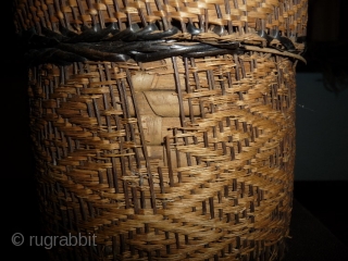 19th century central african baskestry weave are quite rare todays. as shown here it has condition problem but it is still a complete very collectable object from congo. made for this special  ...