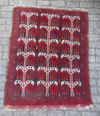 Ersari/Beshir carpet, Ikat design, Amu Darya region. 
A quite crooked, but beautiful and old rug 

107x145cm/3' 6''x 4' 9''              