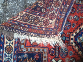 Double niche rug. Qashqai or Basseri?

119x81cm/ 3' 11" x 2' 8''                      