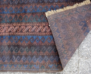 Small antique Baluch. 

56x96cm/1'10''x9'2''                             