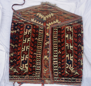 Beautifull Yomud Asmalyk end 19th century. Great colours, has not been washed yet.                    
