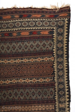 "There is geometry in the humming of the strings, there is music in the spacing of the spheres." Pythagoras
Baluch kilim, 19th century. Nearly perfect condition with original sides & ends. Great range  ...