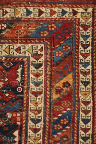 Afshar 'shield/palmettes/flame' rug, wool on wool, 1,68 x 1,23 m. Real, precommercial, tribal piece from the 2nd half of 19th century, worn allover, but still has a shining charisma and fresh organic  ...