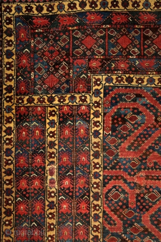 Mythic turkmen Beshir ‘snake/dragon/cloudband’ main carpet from the 19th century. 
Have you ever seen such a complex border system on that type? Dozens of scorpions (?) in border’s partly blue water. The  ...