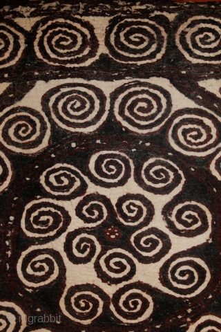Probably the most ancient layer of Turkmen's art. Yomud Namad, 2 sided main felt carpet. Found some weeks ago in a Turkmen yurt right at the Turkmen and Iranian border, by the  ...
