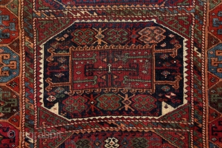 Reshwan rug, ca. 1870., Eastern Anatolia, 170x120cm. Pre-commercial, tribal piece. Magnific, elegant, deeply saturated all organic dyes incl. many refreshing greens.... glowing, silky wool. Original kilim finishing on both ends with Cicim  ...