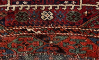 Reshwan rug, ca. 1870., Eastern Anatolia, 170x120cm. Pre-commercial, tribal piece. Magnific, elegant, deeply saturated all organic dyes incl. many refreshing greens.... glowing, silky wool. Original kilim finishing on both ends with Cicim  ...