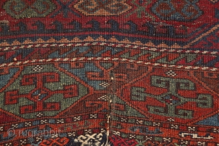 Reshwan rug, ca. 1870., Eastern Anatolia, 170x120cm. Pre-commercial, tribal piece. Magnific, elegant, deeply saturated all organic dyes incl. many refreshing greens.... glowing, silky wool. Original kilim finishing on both ends with Cicim  ...