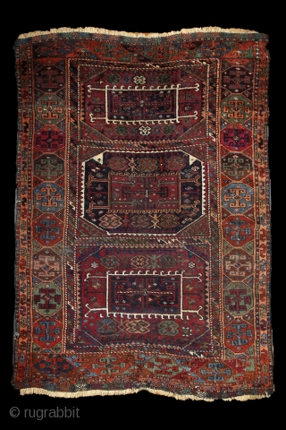 Reshwan rug, ca. 1870., Eastern Anatolia, 170x120cm. Pre-commercial, tribal piece. Magnific, elegant, deeply saturated all organic dyes incl. many refreshing greens.... glowing, silky wool. Original kilim finishing on both ends with Cicim  ...