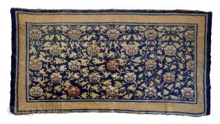 "Water surrounds the lotus flower, but does not wet its petals." - Gautama Buddha,
Ningxia carpet, ca. 17000 .... wool pile on cotton warps & wefts,super soft, floopy handle. A pleasure for the  ...