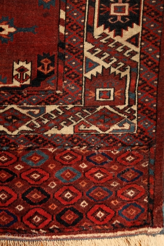 Yomud "Kepse" main carpet, at least mid. 19th century, 320x210 cm, wonderfully balanced spacious design with floating, rounded -early type of- Kepse-göls, and rare type of skirt design. Deep and saturated natural  ...