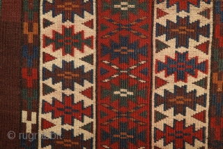 Yomud Ensi, Turkmenistan, mid 19th century, wool on wool with brilliant colors.
Super graphic drawing,wonderful bottom design with wonderful life of trees with horns on their top, known from mihrab's head on the  ...