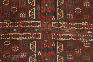 Yomud Ensi, Turkmenistan, mid 19th century, wool on wool with brilliant colors.
Super graphic drawing,wonderful bottom design with wonderful life of trees with horns on their top, known from mihrab's head on the  ...