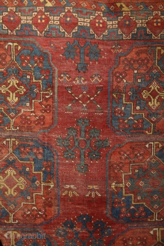 Early Ersari main carpet, around 1850, wool on wool, 270x215 cm. Nice asymmethrical archaic drawing with wonderful colors, greens, blues, reds, yellows... great scaling with the spaces between the güls, needless to  ...