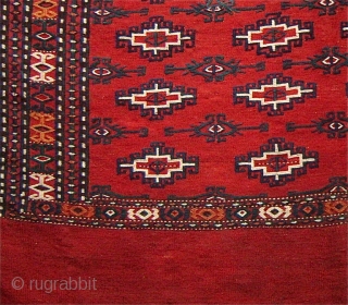 This flatwoven complete tent bag exemplifies the Turkmen love for madder red. Though probably woven in the early twentieth century the spacing of the field elements recalls the proportions of earlier weavings.  ...