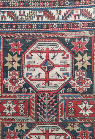Well articulated litle Kuba rug 174 x 104
Good condition.
https://philbellantiquerugs.uk/
                        