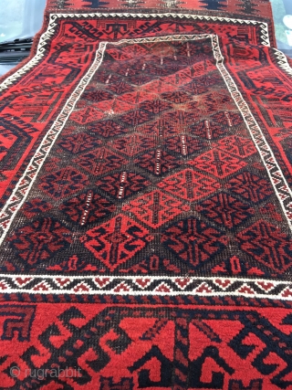 Tomato baluch w corrosion & fingertip hole 3' x 5'                       