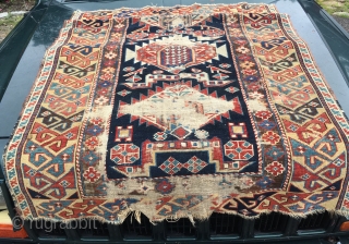 Caucasian Shirvan Karagashli
Multiple Niche 
Bold design & colors
Dark Blue Ground
The Wide Yellow border
Decent age Mid to 3rd quarter 19th
Distressed but not destroyed
3' X 5'4"


         