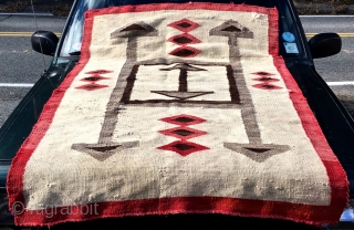 Graphic old Navaho 
Nice one Great design and size 3'9" X 6'6"






                     