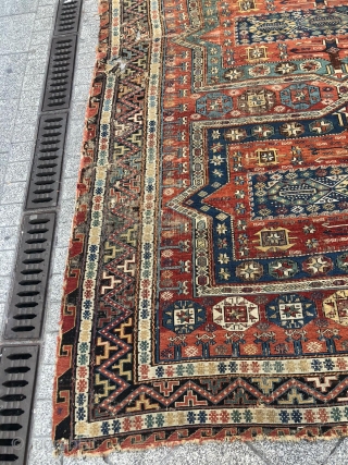 Antique Soumak 
3,20 meter by 2,20
                           