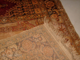 Name :Keysari Silk Runner 

Category : Anatolian

Design :  Saph 

Origin : Turkish

Age : Circa 1870 

Dimensions : 94 cm X 306 cm

Composition : Silk

Condition : Very good all original no repairs  ...