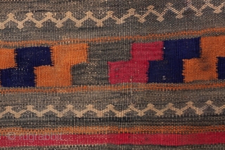 AUTHENTIC Afghan Kochi Sumak (Soumac) circa 1990 267x102cm


This simple yet beautiful hand-woven nomadic sumak is a work of Afghan nomads 
Material: Highland wool on cotton Flat-weave 
Age: +/- 25 years old 
Condition:  ...