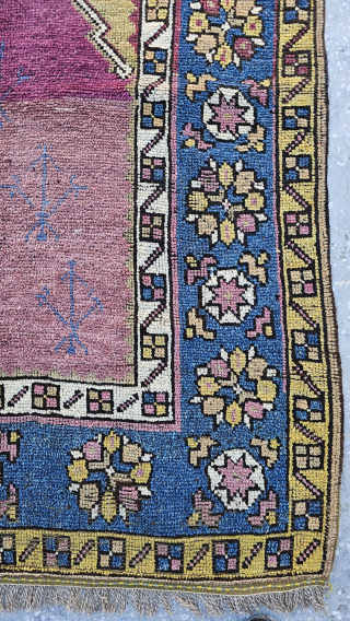 I'm selling this turn-of-the-20th-century piece. (1890-1910) Manastir pile prayer rug 
My description: 
The seemingly Konya-like mihrab — supported also by the colour scheme — appears unusual in this unique artefact. Its strangeness,  ...