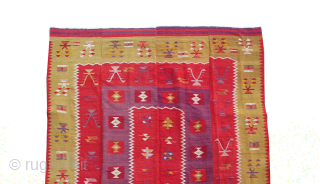 Selling this old Macedonian kilim. Quite large 320-225cm or 10'6" × 7'4"
This kilim likely originates from south-central or eastern North Macedonia, such as:

Kratovo, Štip, or Pijanec regions, where kilim weaving flourished in  ...