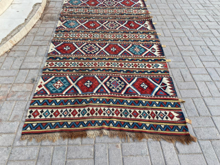 Lovely late 19th-century Kuba Shirvan kilim Size 285-140 cm                        