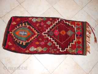 Talsint, Morocco, about 1920-30.
Cushion cover or bag face. cm 107 x 70, wool, full pile, 360 knot per dms.
              