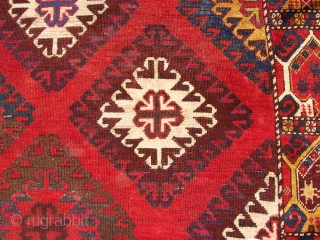 Kirghizistan, last quarter XIX c. cm 241 x 232, wool on wool. Three lines of knots missed at lower end. Beautiful border, rare item! Thanks for watching!      